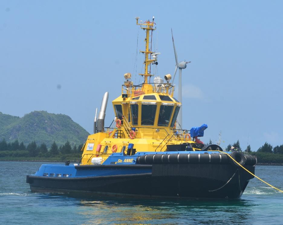 Tug Ste Anne