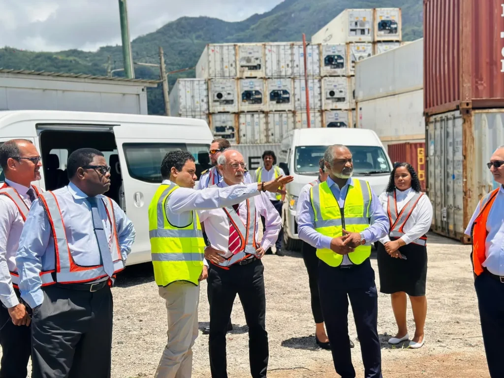 06-quay-container-briefing