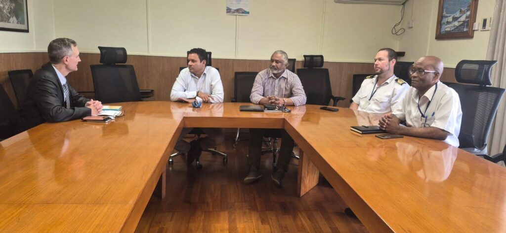 02-courtesy-meeting